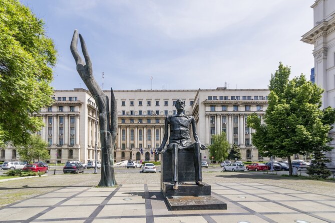 Life in Communist Bucharest: Self-Guided Puzzle Quest - Stop 5: Muzeul Nakional de Arta al Romaniei (plan for the extra admission)