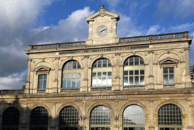 Lille Scavenger Hunt and Highlights Self Guided Audio Tour - Start at the Beffroi de Lille: App Setup and Navigation That Actually Matters