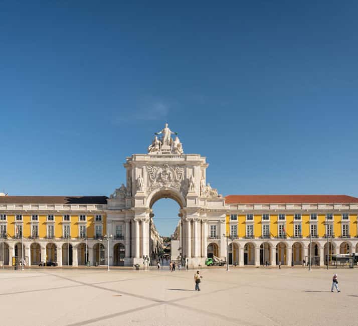 Lisbon: City Audio Guide with 24-Hour Transportation Pass - Rossio Square Meet-Up and the Tram 28 ticket swap