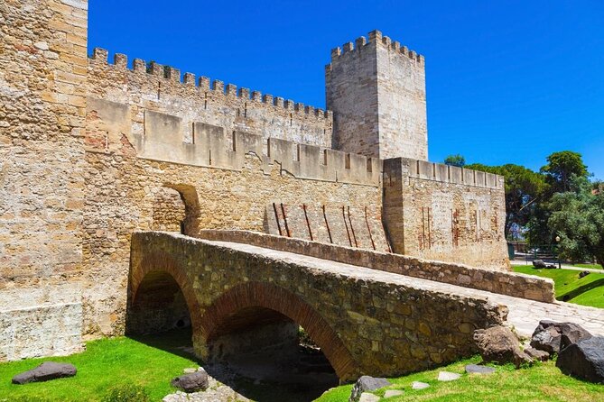 Lisbon: E-ticket to St. George Castle & Audio Tour on Your Phone - Key Things You Should Know Before You Go