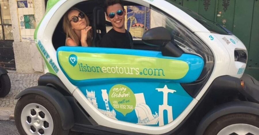 Lisbon: Electric Car Discovery Tour & GPS Audio Guide - Miradouro São Pedro de Alcântara: when the view does the talking
