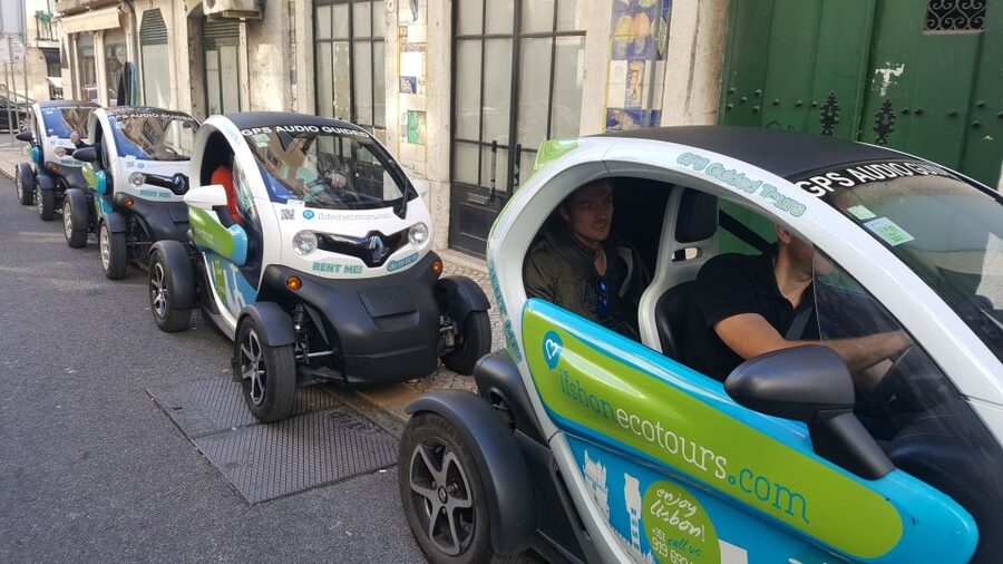 Lisbon: Electric Car Moorish Tour with GPS Audio Guide - Castelo and Alfama viewpoints: Igreja de Santo António, Sé, and Portas do Sol