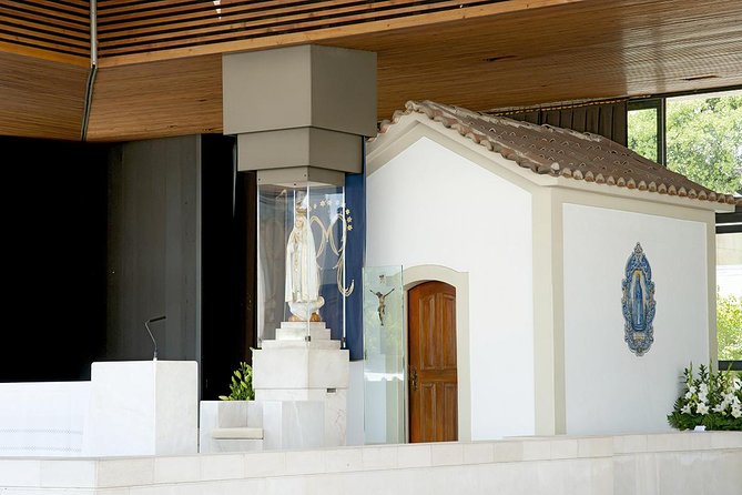 Lisbon: Fátima & The Shepherds Children Home Self-Guided Tour - Stop 4: Chapel of the Apparitions and the holm oak story