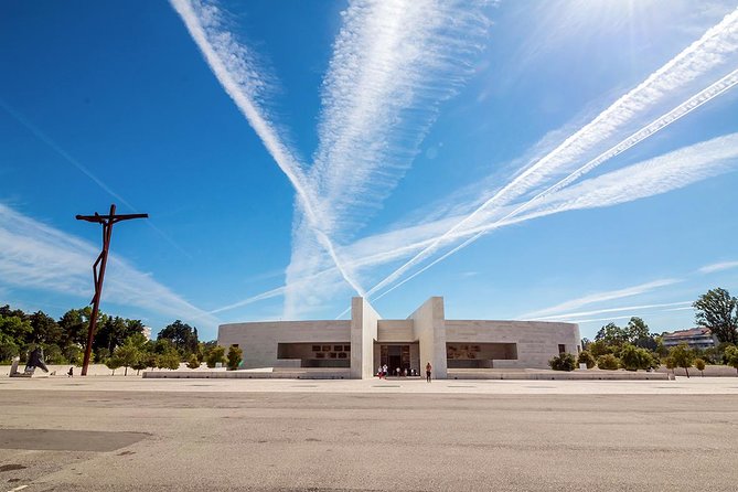 Lisbon: Fátima & The Shepherds Children Home Self-Guided Tour - Dress code and other reality checks that can affect your day
