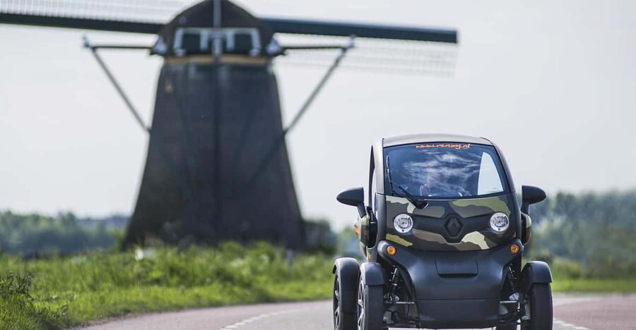 Lisse: Drive-it-Yourself Dutch Countryside GPS Audio Tour - Key things you’ll notice right away