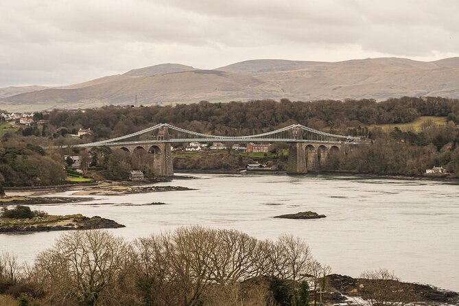 Llanberis, Conwy and Caernarfon Castle: A Self-Guided Driving Tour of Snowdonia - The core idea: a self-guided car tour that stays on your schedule