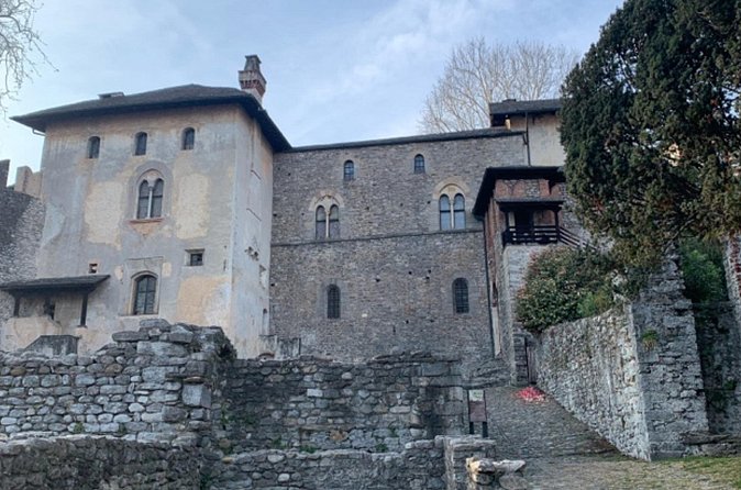 Locarno Scavenger Hunt and Sights Self-Guided Tour - Price and value: is $18.64 worth it?
