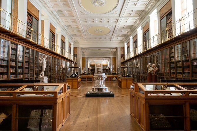 London: British Museum Audio Guide & Small Group Entry - The 3-hour museum route: Rosetta Stone, Parthenon sculptures, and the pharaohs