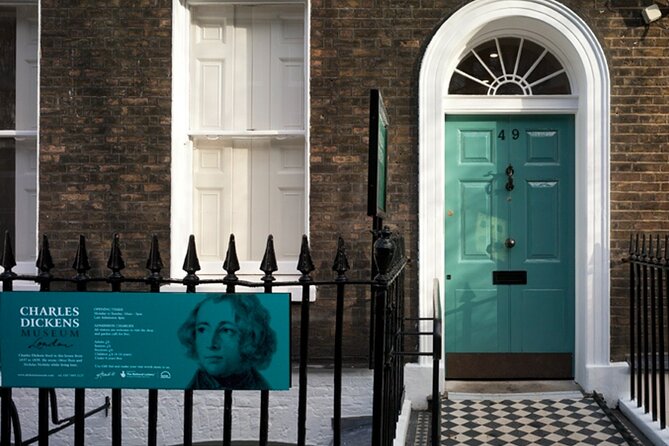 London Charles Dickens Puzzle Questo and Self-Guided Tour - Key points I’d circle before you book