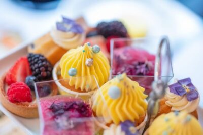 London: Gin and Afternoon Tea Bus Tour with Audio Guide - Boarding at Victoria Coach Station or Trafalgar Square