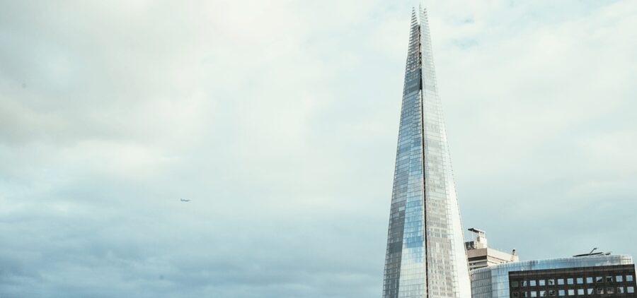 London: Self-Guided History City Tour with an App - Starting at Sky Garden for the best “first look” angle