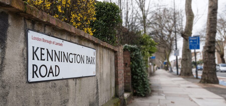 London: Self-Guided Notting Hill Walking Tour with an APP - Electric cinema and the walk to Westbourne Park Station