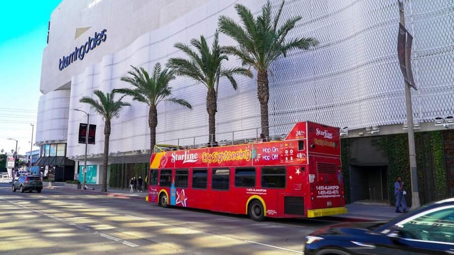 Los Angeles: Hop-On Hop-Off Bus Tour with Audio Guide - Santa Monica and Venice via the Yellow Route: the beach leg with big payoff