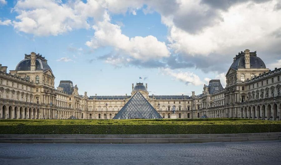 Louvre Museum Timed Entrance Ticket with Audio Guide - Arrival At the Louvre: Straight In, Tickets via WhatsApp