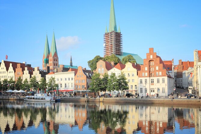 Lübeck Scavenger Hunt and Highlights Self Guided Audio Tour - Starting with the World City Trail app: keep it simple