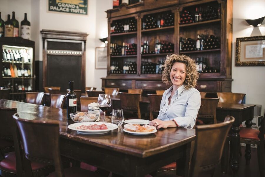 Lugano: Self-Guided Food Tour - Stop 5: Vanini in Piazza Riforma for the Café Finish