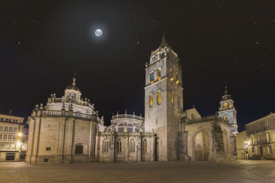 Lugo: Cathedral of Santa Maria Entry Ticket and Audio Guide - Lugo Cathedral Entry With Audio Guide: what you’re actually buying for $9