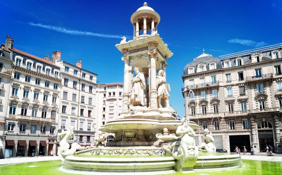 Lyon: Museum of Fine Arts Ticket & City Audio Guide - Using the Lyon city audio guide after the museum