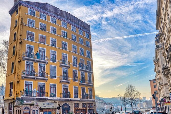 Lyon Scavenger Hunt and Sights Self-Guided Tour - How the Explorial-App Turns Lyon Into a Game