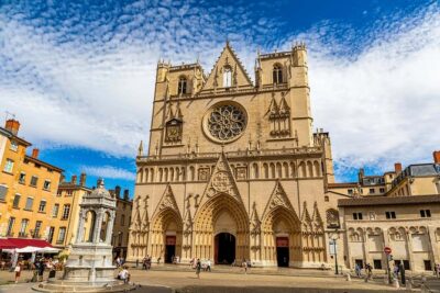 Lyon Walking Tour with Audioguide on Your Smartphone - Start at Place Bellecour: Easy Orientation in Lyon’s Big Open Space