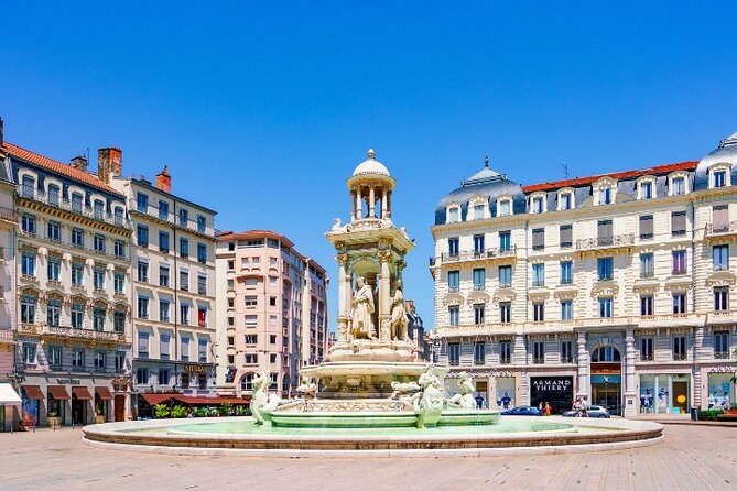 Lyon WWII and Resistance Tour with Audio Guide - WWII in Lyon, told by the streets you walk every day