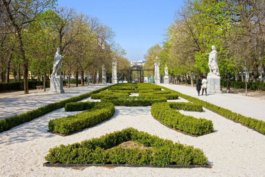 Madrid: El Retiro Park Self-Guided Audio Tour - Offline audio in English and Spanish: why this setup is practical