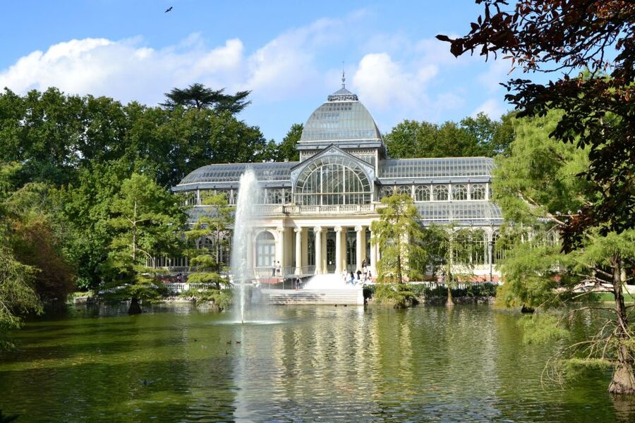 Madrid: El Retiro Park Self-Guided Audio Tour - Price and value: is $14 fair for a 365-day offline tour?