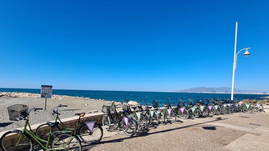 Malaga: City Bike Rental with Self-Guided Cycling Route - West along the Mediterranean: SOHO street art, CAC, and the longest wooden bridge