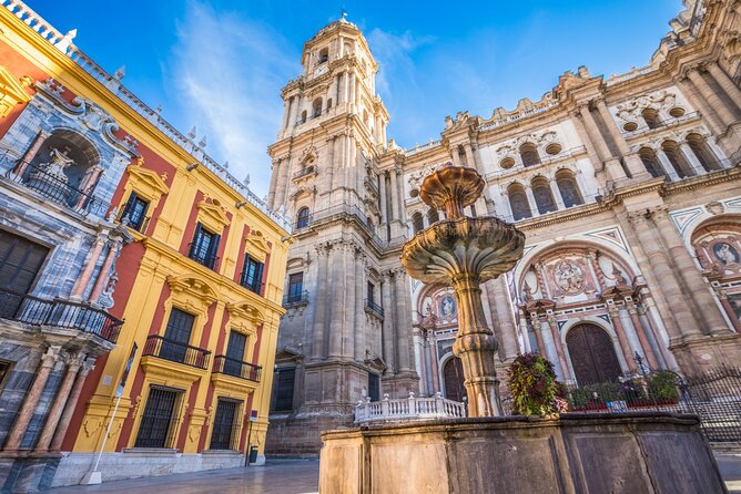 Malaga Scavenger Hunt and Sights Self-Guided Tour - Key highlights at a glance