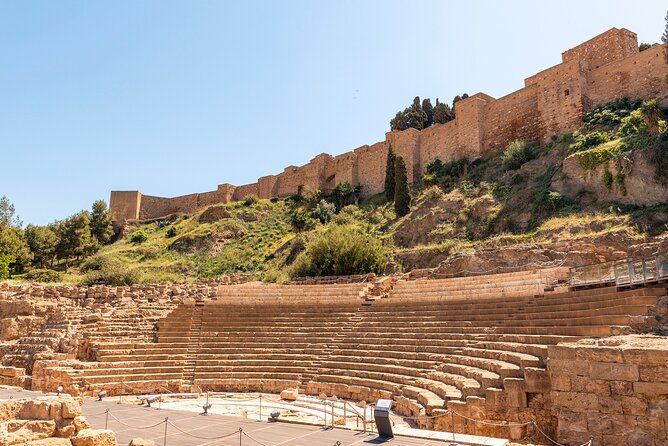 Malaga Scavenger Hunt and Sights Self-Guided Tour - How The In-App Scavenger Hunt Works (and Why It Feels Different)