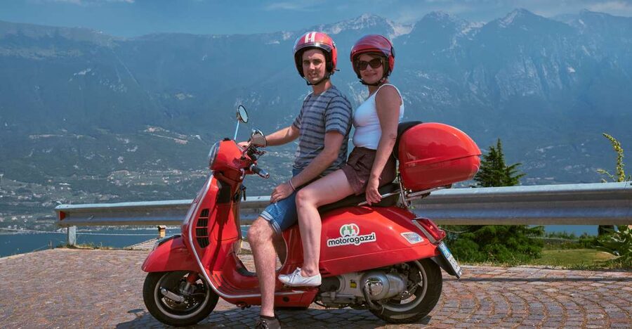 Malcesine: Lake Garda self-guided Vespa tour - Viewpoints on both shores, including the 300-meter wow stop