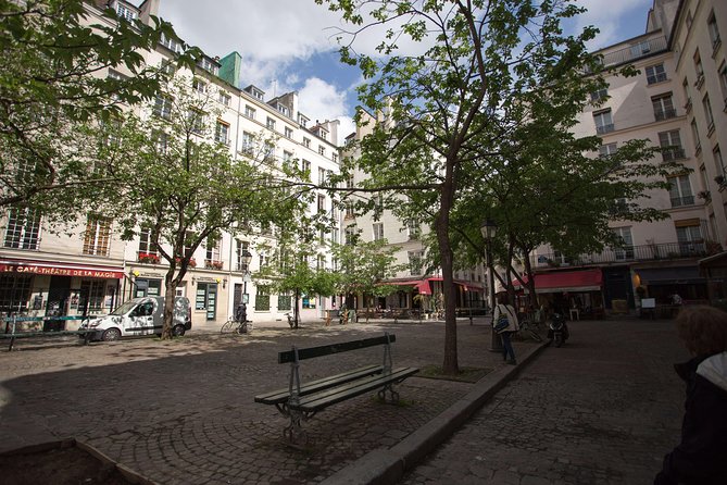Marais self-guided audio tour: the neighborhood that has it all - Getting oriented fast: start Pont Marie, finish at the Archives area