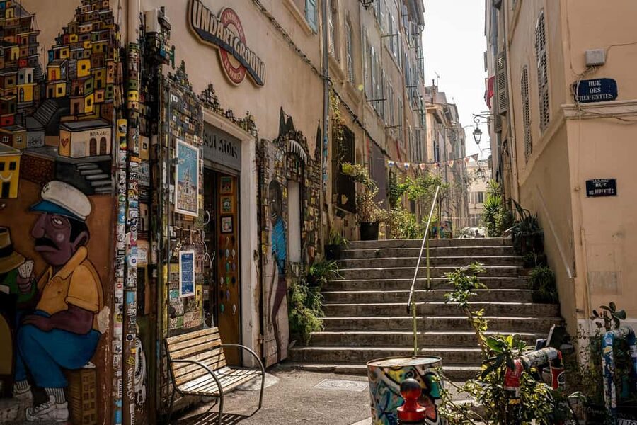 Marseille: Cosquer Cave Ticket & Panier District Audio Tour - The Audio Guide Experience: Languages, Pace, and What to Expect