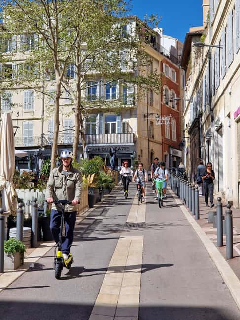 Marseille: Self-Guided Smartphone Tour by E-Scooter - Your Smartphone Virtual Guide: Flexibility Without Losing the Thread