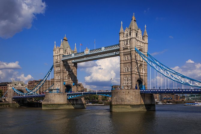 Medieval London: A Self-Guided Audio Tour from Monument to the Tower of London - South Bank walking section: Thames views plus HMS Belfast and City Hall