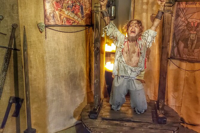 Medieval Torture Museum Ticket with Audio Guide and Ghost Hunting - Getting There and Practical Comforts in Downtown Chicago