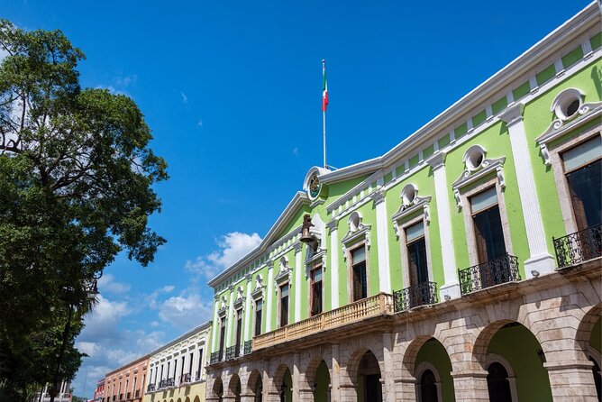 Mérida Scavenger Hunt and Sights Private Self-Guided Tour - Parque de Santa Lucía: Photo Tasks Plus a Chance to Rest