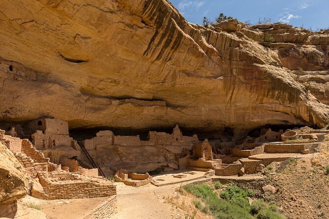 Mesa Verde National Park Self-Guided Driving Audio Tour - Stop 2: Mancos Valley Overlook and Point Lookout’s switchback reality
