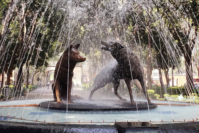 Mexico City (Coyoacan) Scavenger Hunt and Sights Self-Guided Tour - Casa Azul and the rest of the route: why you’re moving between real streets