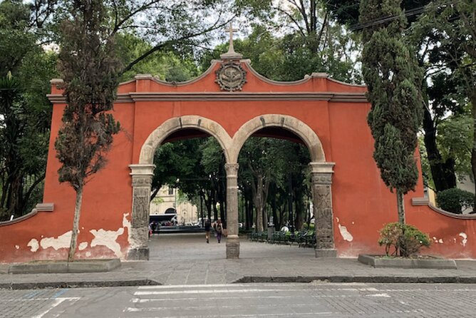 Mexico City (Coyoacan) Scavenger Hunt and Sights Self-Guided Tour - Learning via signs and pictures: the real payoff
