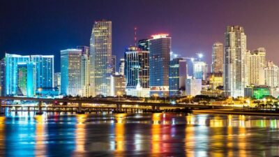Miami Audioguide - TravelMate app for your smartphone - What you get in the app for $9: 32 audio segments, quiz, and multilingual voices