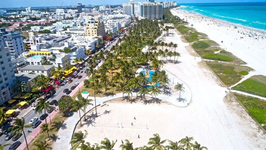 Miami Audioguide - TravelMate app for your smartphone - Parks and waterside escapes: Deering Estate, Bill Baggs Park, Oleta River State Park, South Pointe Park, Jungle Islands, and Seaquarium