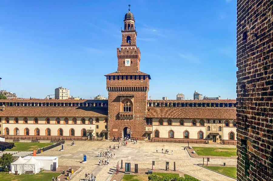 Milan: Sforza Castle Entry Ticket with Digital Audio Guide - Piazza Castello pickup: getting in smoothly