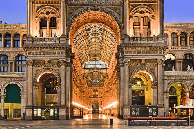 Milan Walking Tour with Audioguide on Your Smartphone - Leonardo da Vinci in Piazza della Scala: Art, Science, and a Quick Photo Stop