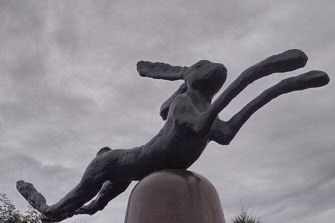 Minneapolis Sculpture Garden: A Self-Guided Walking Tour - Stop One: Walker Art Center Views Without Museum Admission