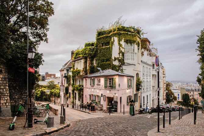 Montmartre: Secret Stories of Paris - Self-Guided Audio Tour - Place Dalida: art memory, a statue stop, and a quirky tradition