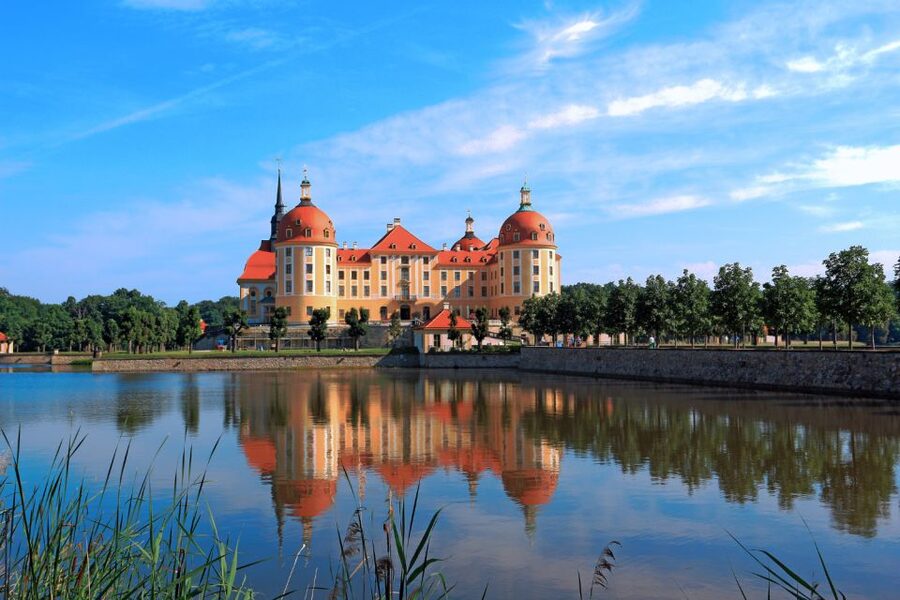 Moritzburg: Scavenger Hunt Self-Guided Walking Tour - Shipping the box and starting on your schedule