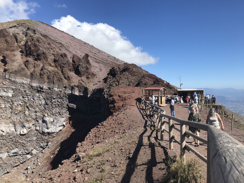 Mount Vesuvius: Skip-the-Line Ticket and Smart Digital Guide - Bus Transfer vs. Public Transportation: Choose the Plan That Matches Your Energy