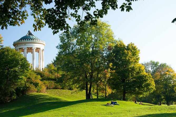 Munich Scavenger Hunt and Sights Self-Guided Tour - Step-by-step route: how the stops work as clues