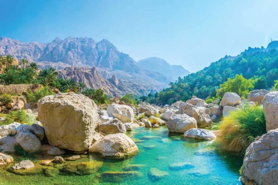 Muscat: Southern Treasures & Wadi Shab Tour with Audio Guide - Key Things I’d Notice First
